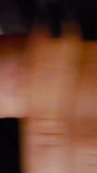 Schöne junge jungfräuliche muschi wird masturbiert, gefickt und gibt einen blowjob