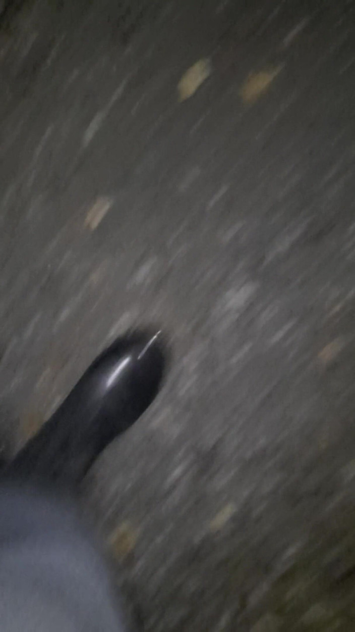 SinDee: Rubberboots walking