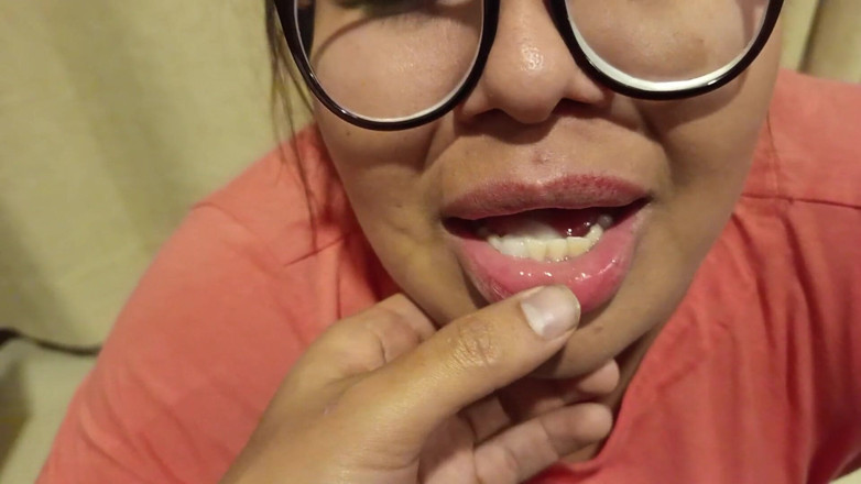 Moo DBOXXX: Ancora con la matrigna single, succhia il mio cazzo tutto...