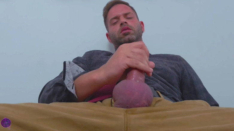 Nicky Rebel Solos: Explosive Jerk off Session 4K