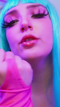 Morrigan Aenslands Kiss