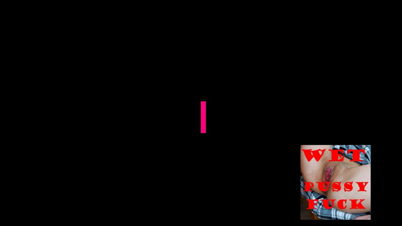 Wet Pussy Fuck: Tonåring fisting först på bordet