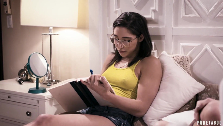 Pure Taboo: TABU PUR - Parc de remorci tabu partea 3: Abella Danger, Kenzie...