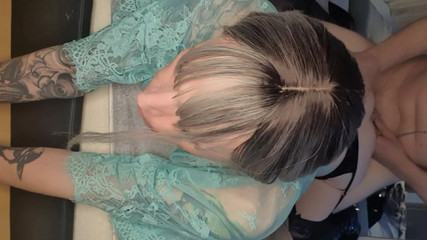 Skinnyminxx_xd: Papa me traite comme une bonne petite pute