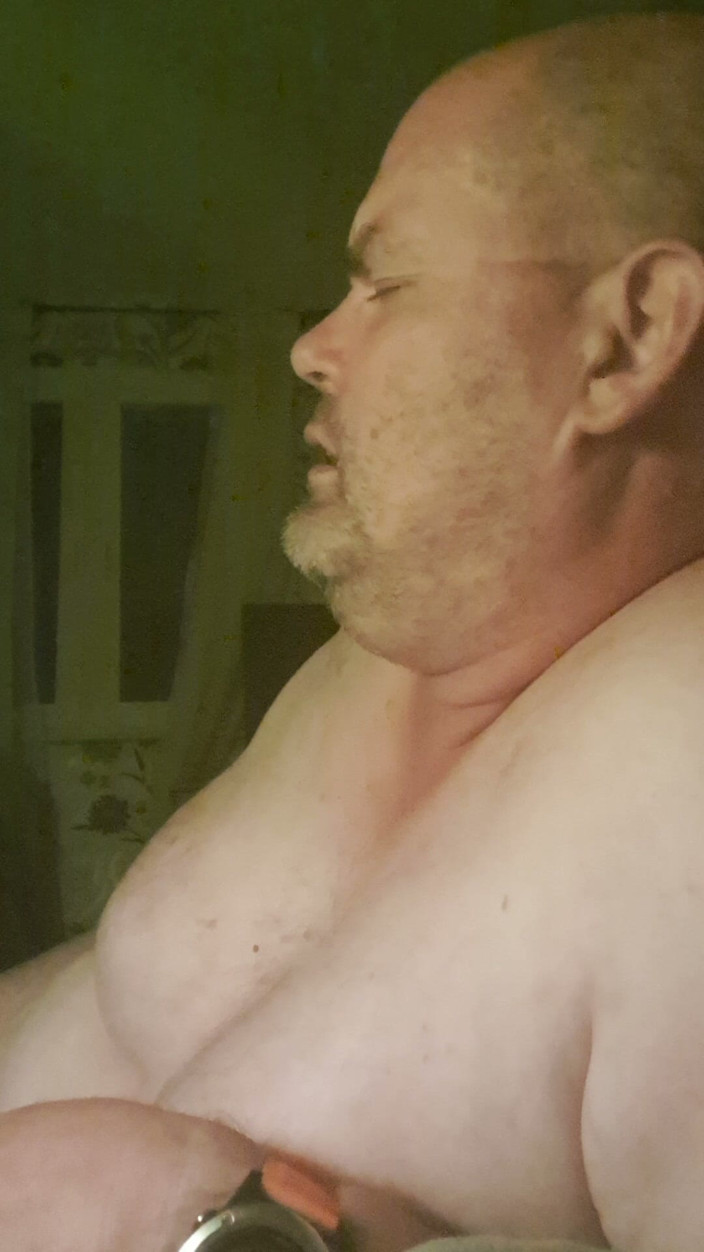 Fickspecht: Finally Stretching Again
