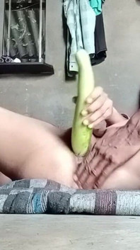 Sexul gospodinei indiene desi cu degetul