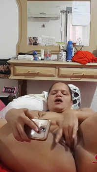 Paty Punggung Melancap Dan Merangkap Pada Panggilan Video