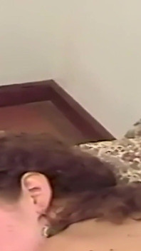 Seksi tabanımı hisset ve ye - lezbiyen tek hakimiyeti