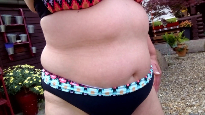 Hot-Pussy66: Saya dalam bikini