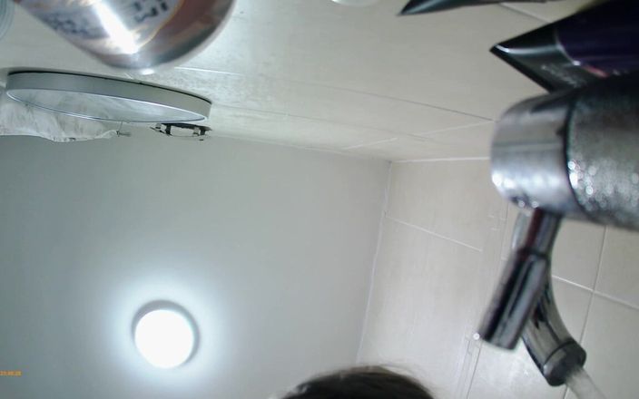 ScottishSweetie: Fiind obraznici unul cu celălalt în cadă