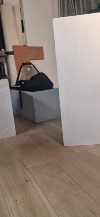 Si Fa Un Ditalino Nel Buco Del Culo Mentre Fuma