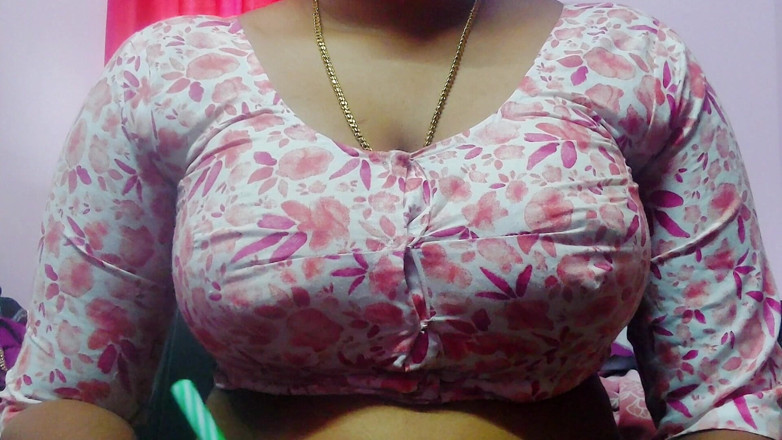 Desi Mohini: 내 자지를 빨아주는 핫한 바비