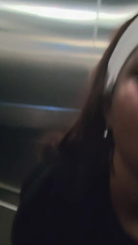 From Strangers to Blowjob in 60 Seconds