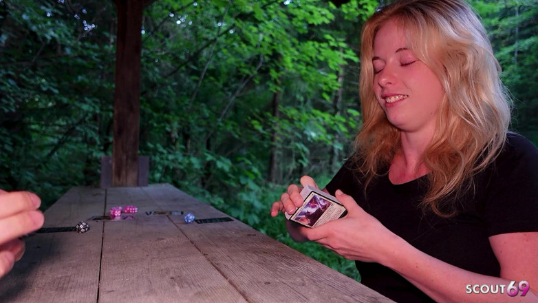 Scout69: Chica fan de Pokemon alemana follada al aire libre por...