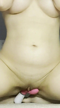 Cumming Hard with a Vibrator While He Fills My Mouth with Sperm!