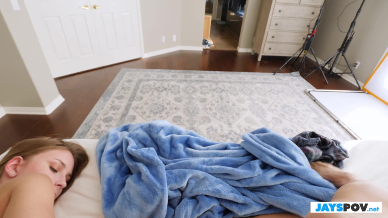 JAYS POV: Stiefdochter Macy Meadows eist papa's lul