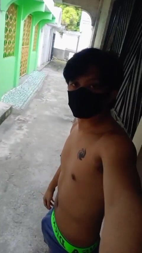 KrakenTwink: Venkovní striptýz pro Nevlastního tátu! Chcete se přidat? Pinoy Softcore,...