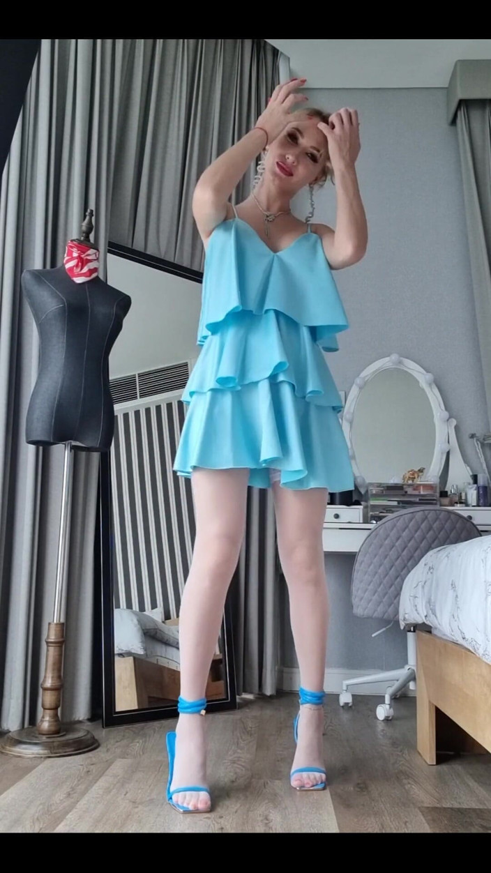 Angel The Dreamgirl: Blaues kleid