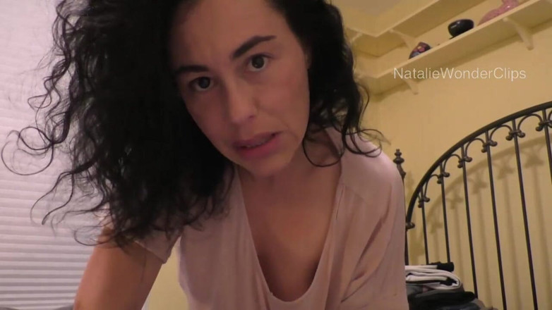 Natalie Wonder: Enquanto você descansava, a madrasta estava acordando seu pau