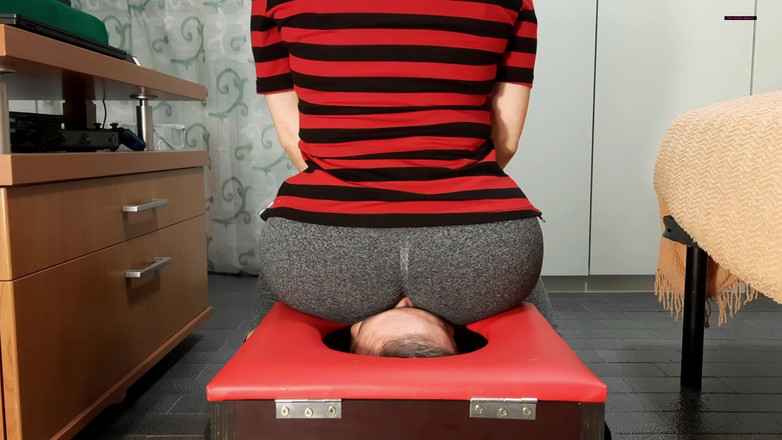 goddess82: Ztrácí se v mém zadku! Plná verze! 4K!