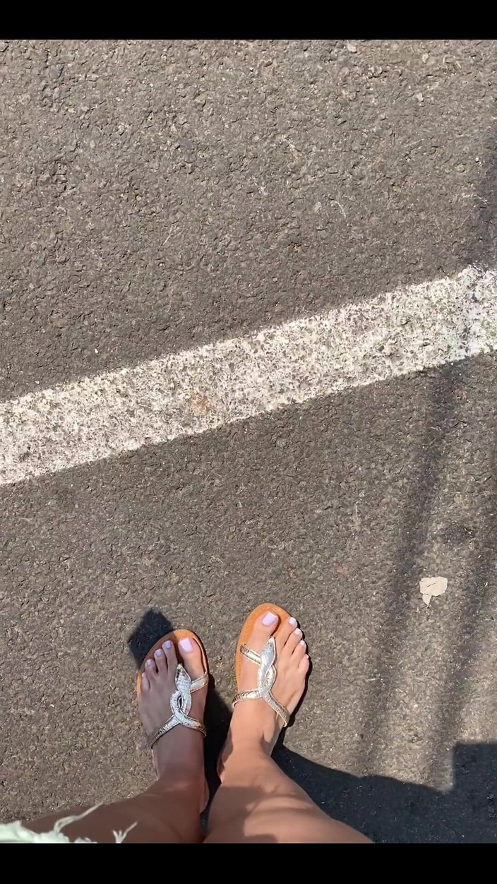 KiffaFeet: 私はこのフレンチネイルが大好きです