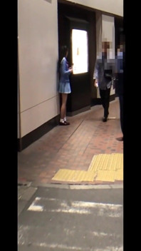[Underground Idol] Negotiating a Private Shoot with a Twin-necked Girl Handing Out Flyers at a Live Show