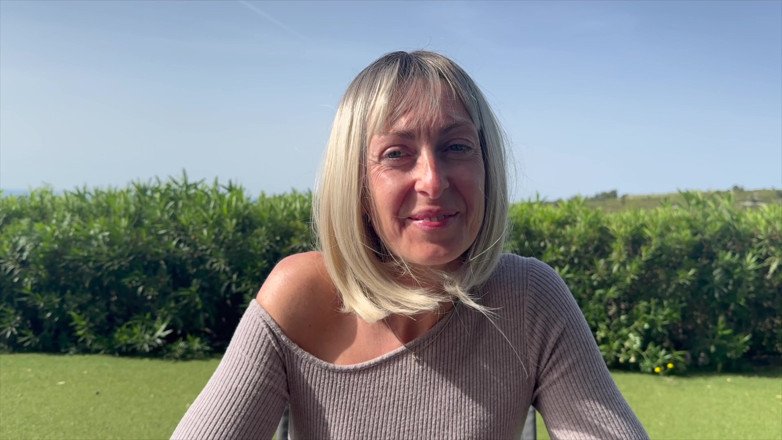 Video Porno One: Lena, 40-year-old MILF From Tours!
