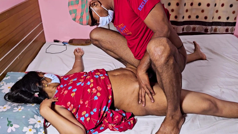 Hot girls video: Indische sexy ehefrau betrügt ihren ehemann und wird von ihrer...