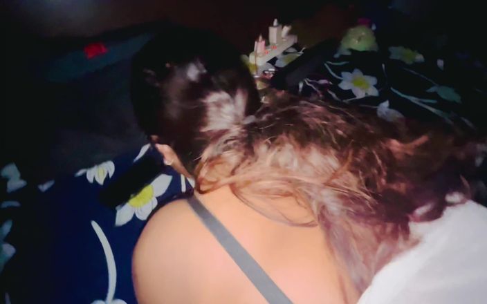 Milfyjean: Sexy Zadek Savity Bhabhi má šanci zasáhnout