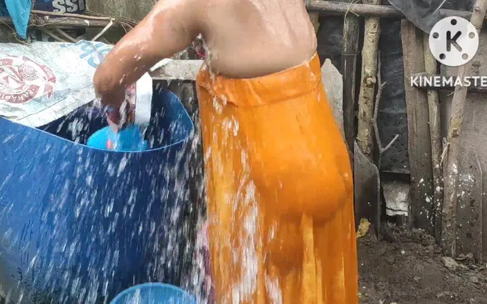 Anita yadav: Anita Yadav Ki hot topless dance