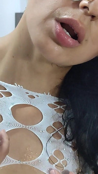 我想用我的穿戴式假阳具操你