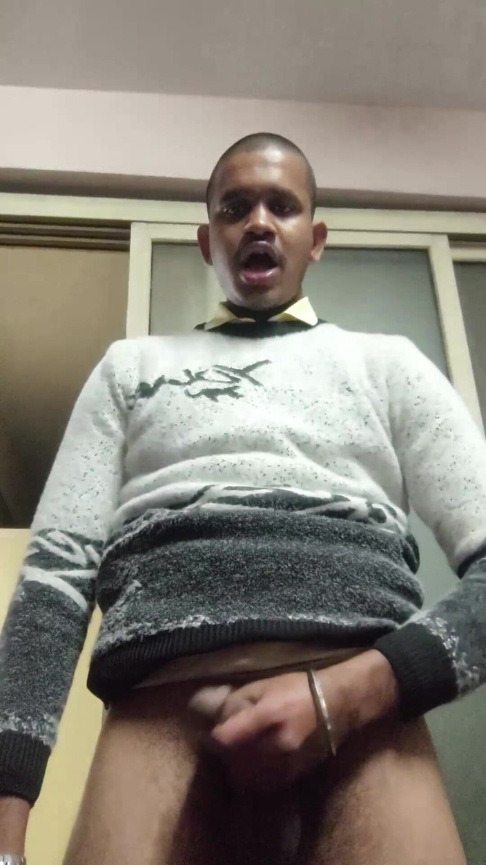 HOT MODEL: Büyük yarağımı öp