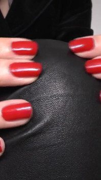 Natuurlijke rode vingernagels, Joi Lady Victoria Valente