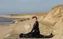 Lady Valeska femdom: Tachinare la Ocean
