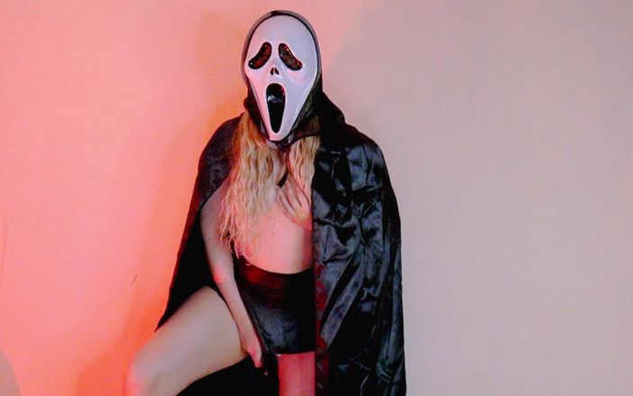 Nicolette69w: Halloween 24