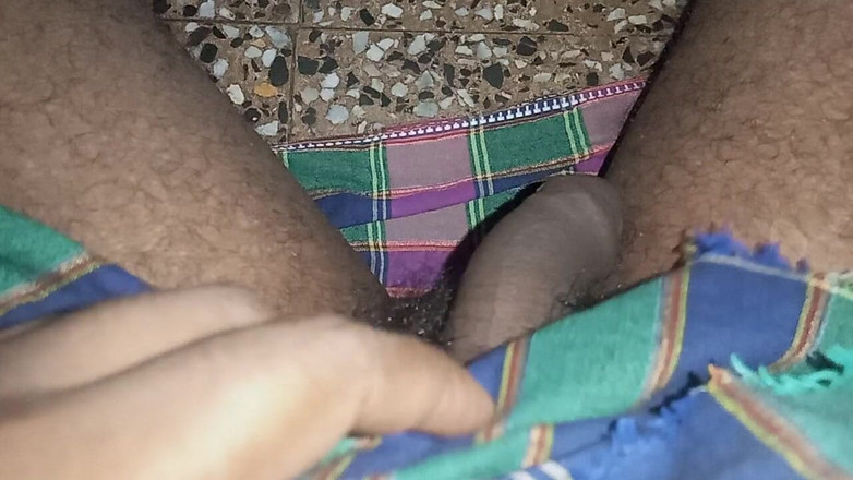 Hungry cliff: Un garçon de Dubaï se fait baiser dans la salle...