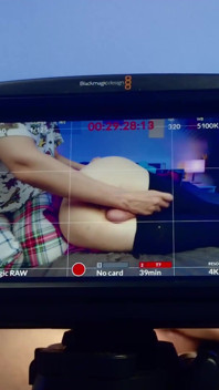 Zmysłowy orgazm Fisting z niewolnikiem z niesamowitą sceną!