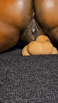 Muschi-creampie beim schwanzreiten