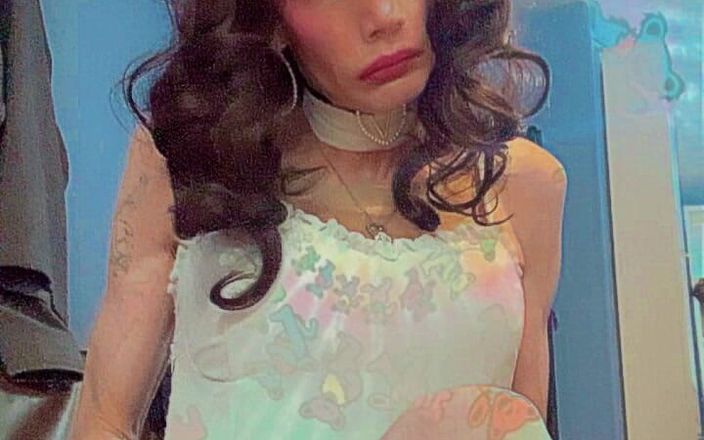 Lisa Luvly: Gizli Kimlikler