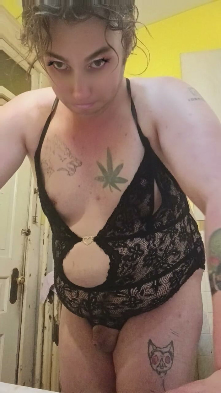 Sissy Danielle: अंग्रेज़ी