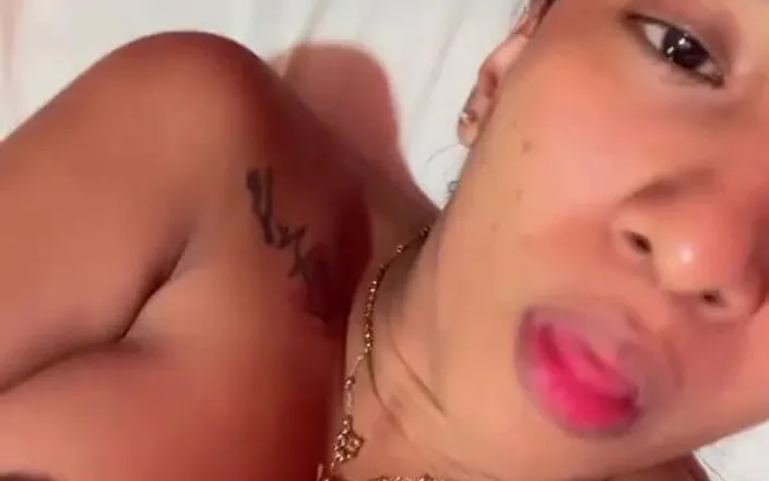 Leyne Rodriguez: 快乐星期天我的爱人