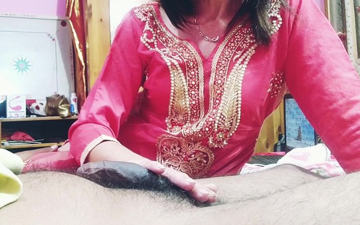 Bolly Karma: Un homme donne à une belle fille chaque centimètre carré de...
