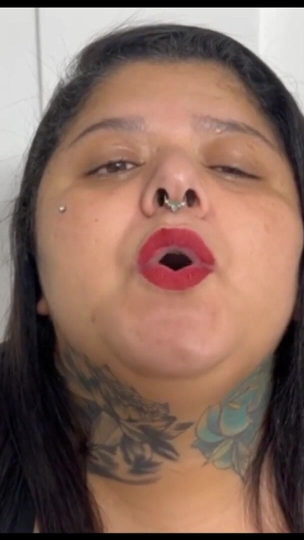 Mary Jhuana: 視点:BBWの喫煙とげっぷセッション