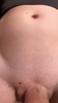 Váš POV. Držím ti hlavu, zatímco mi kouříš ptáka