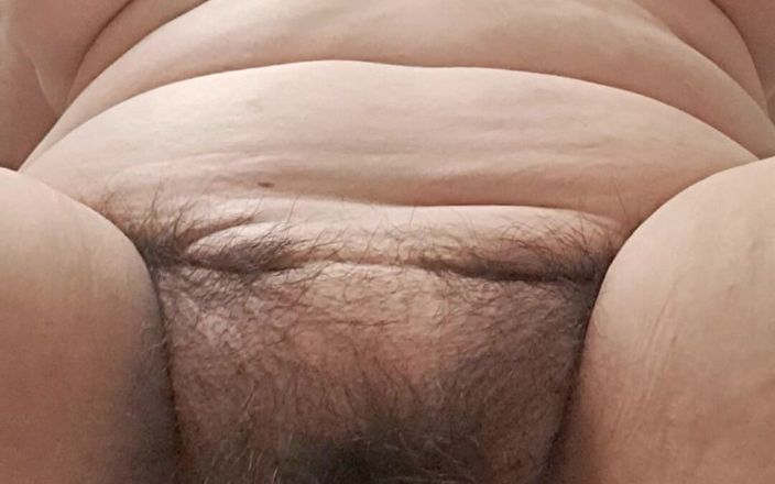 Mommy big hairy pussy: Milf cho thấy với phong trào vùng chậu làm thế...