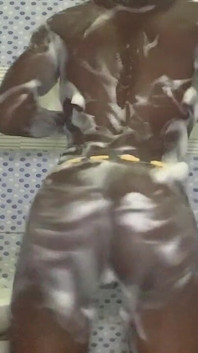 Горячая секция в ванной с browngurl234