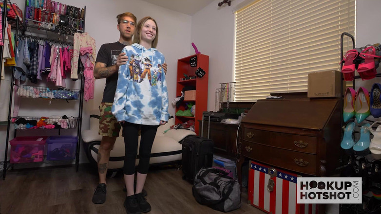 HookUp HotShot-BTS: Gorgeous Fuck Toy Ailee Anne Hooks up with Bryan Gozzling!