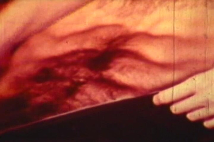 Vintage Life: Red-tinted Vintage Loop Captures Retro Foursome in Raw Action