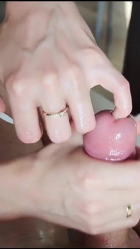 Meine stiefmutter fickte meinen penis wie eine muschi
