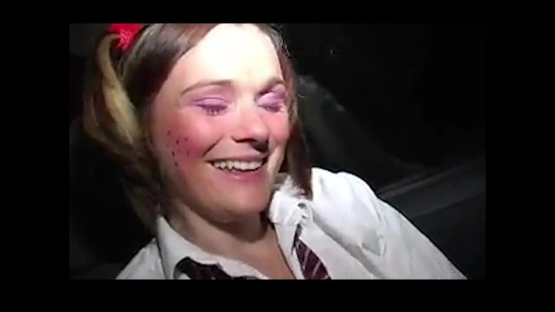 Creampie Clinic: La Pequeña Colegiala Va a Cazar